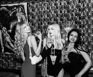 Ladies enjoying cocktails at Chicago’s top cocktail lounge